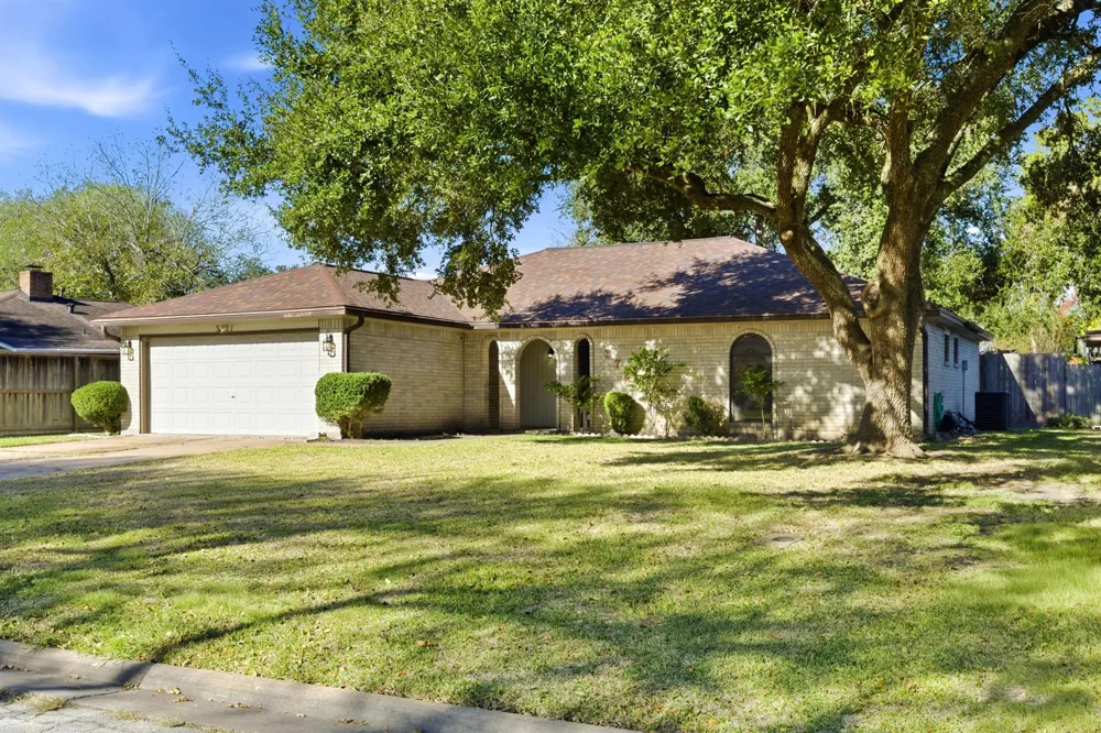 3721 Avenue R Rosenberg, TX 77471