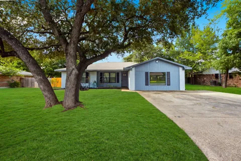 1302 Hawk Tree Drive