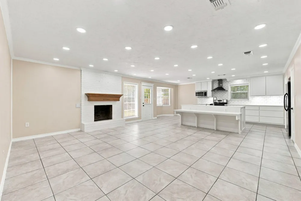 1302 Hawk Tree Drive College Station, TX 77845
