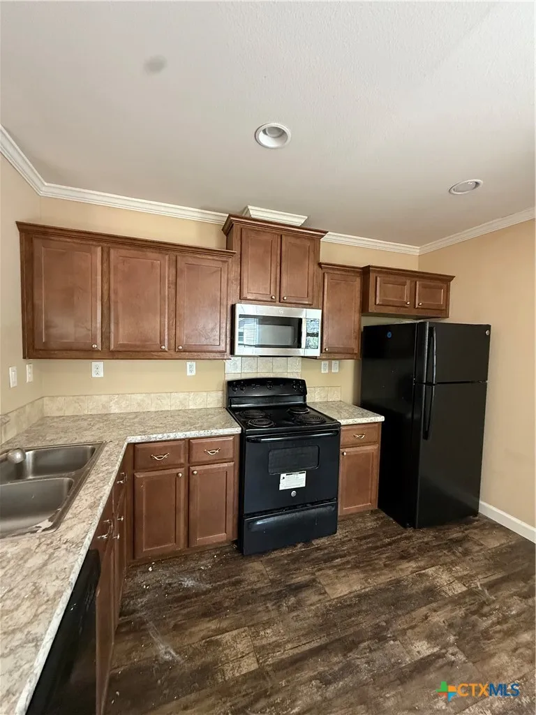 320 Mill Street #101 San Marcos, TX 78666