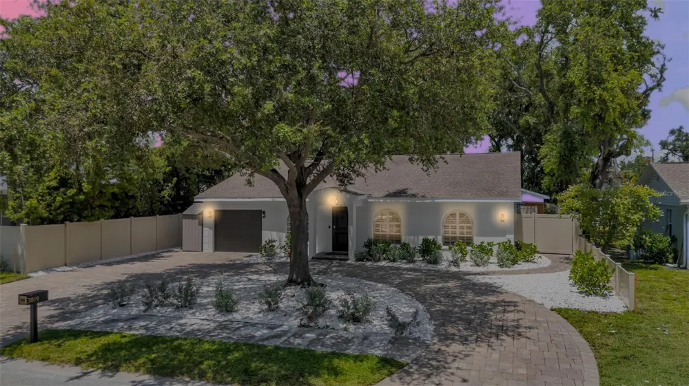 3819 W SAN MIGUEL STREET Tampa, FL 33629
