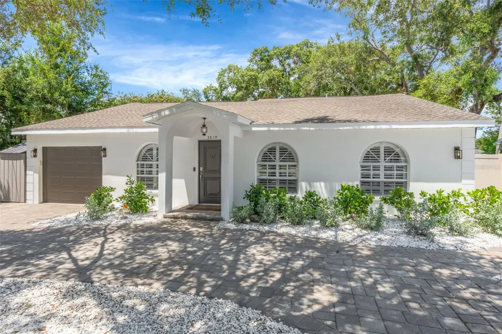 3819 W SAN MIGUEL STREET Tampa, FL 33629