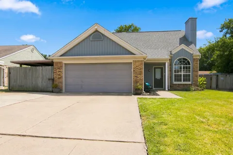 3720 Bigleaf Lane