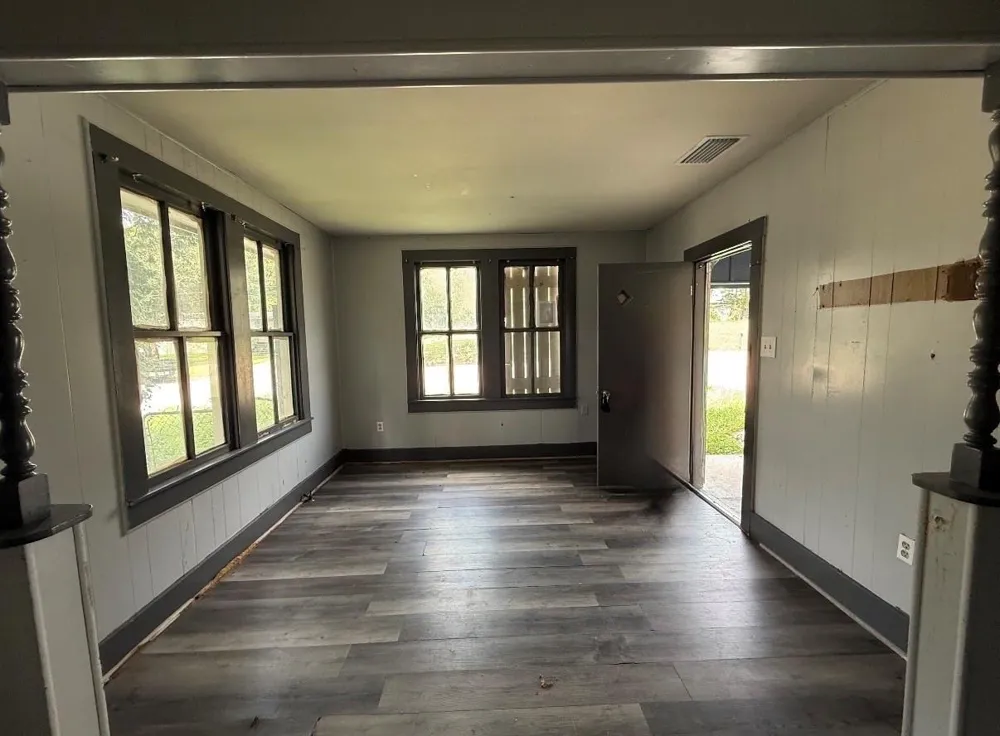 1515 Moulton Street Shiner, TX 77984