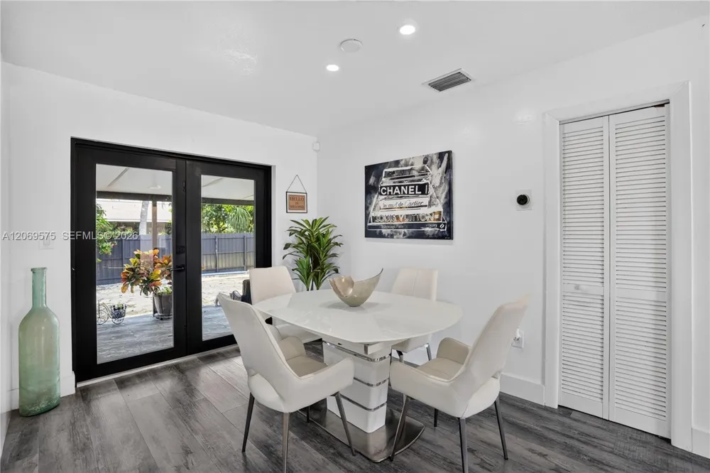 10660 SW 164th St Miami, FL 33157