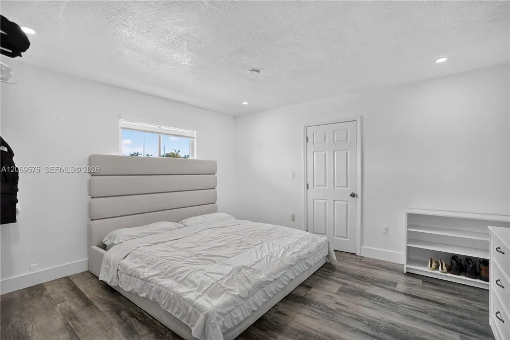 10660 SW 164th St Miami, FL 33157