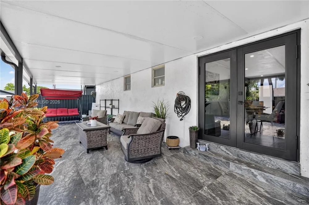 10660 SW 164th St Miami, FL 33157
