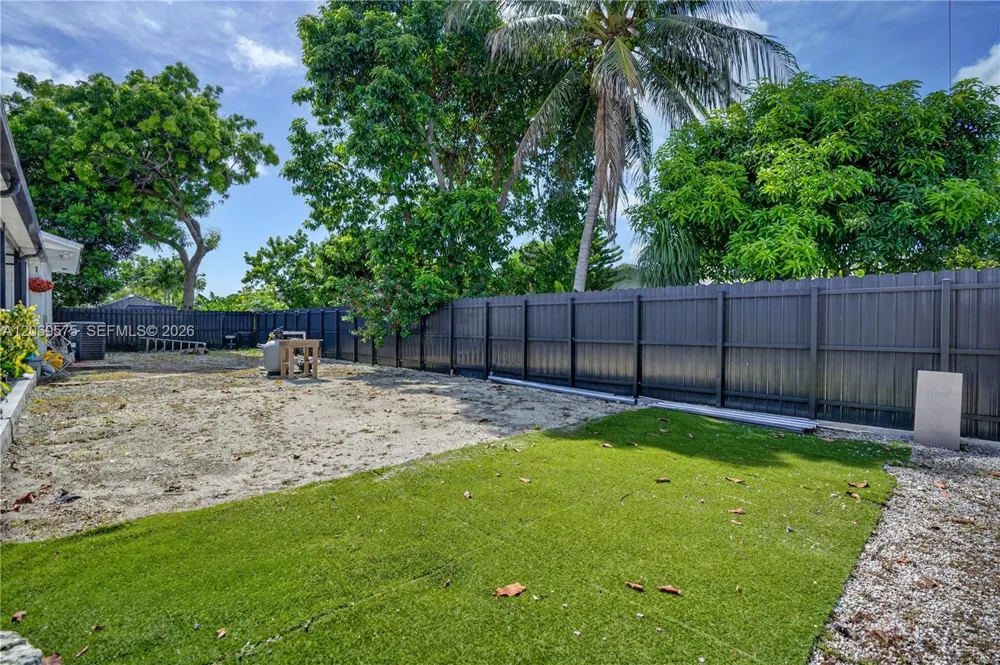 10660 SW 164th St Miami, FL 33157