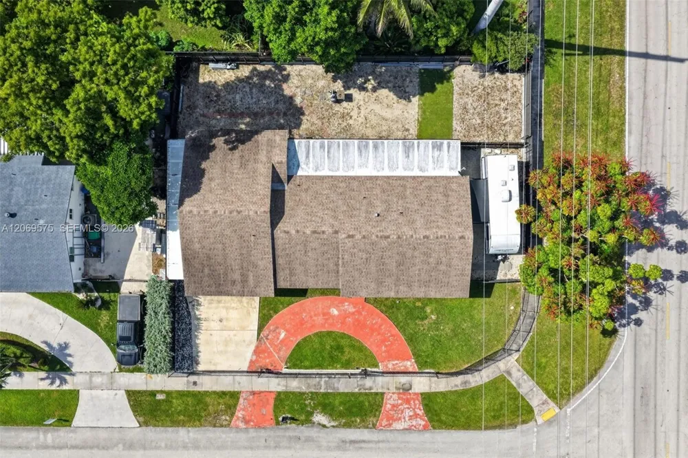 10660 SW 164th St Miami, FL 33157