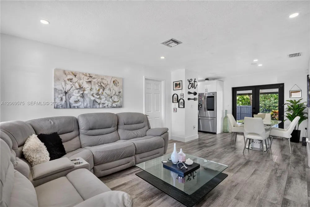 10660 SW 164th St Miami, FL 33157