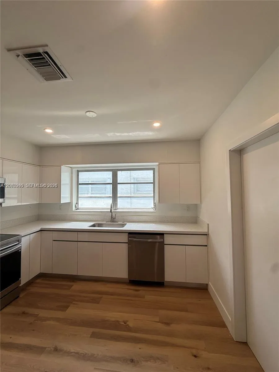 1532 Trillo Ave Coral Gables, FL 33146