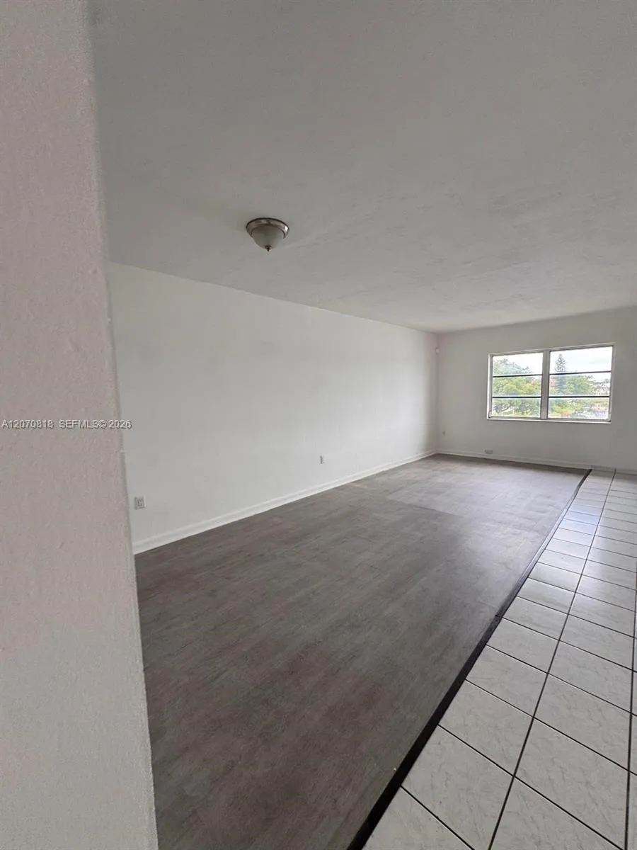 18700 NE 3rd Ct #626 Miami, FL 33179