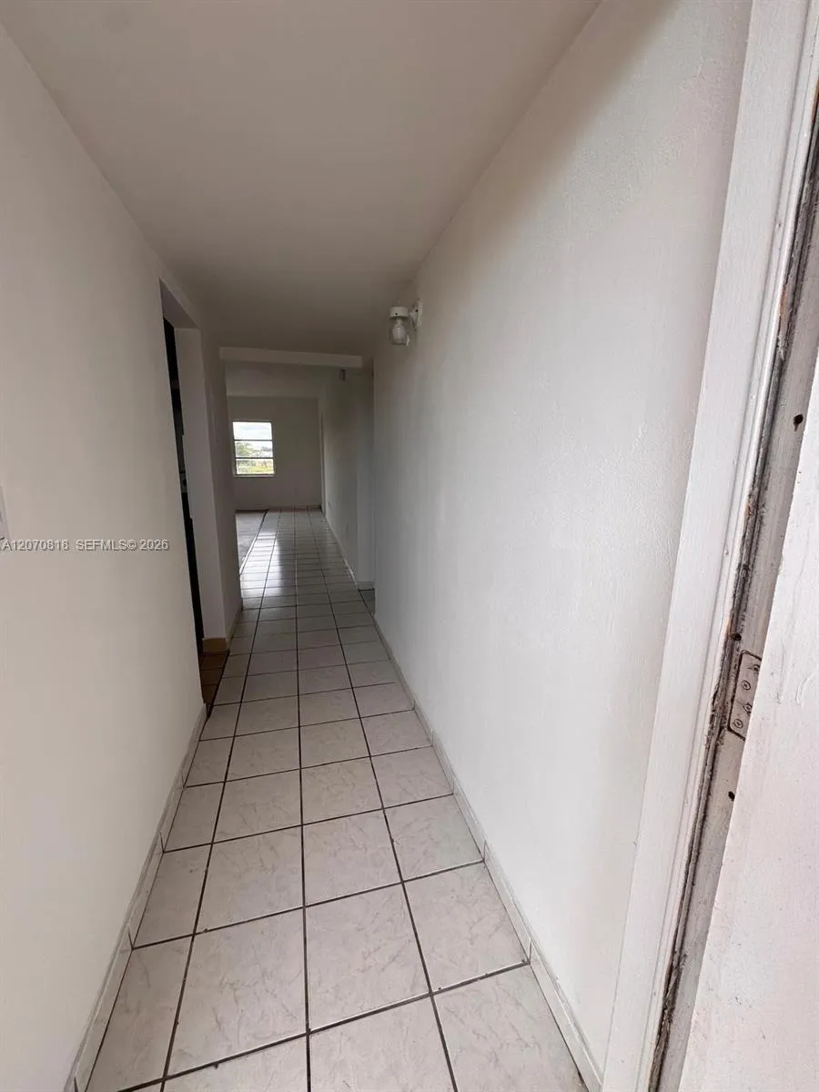18700 NE 3rd Ct #626 Miami, FL 33179