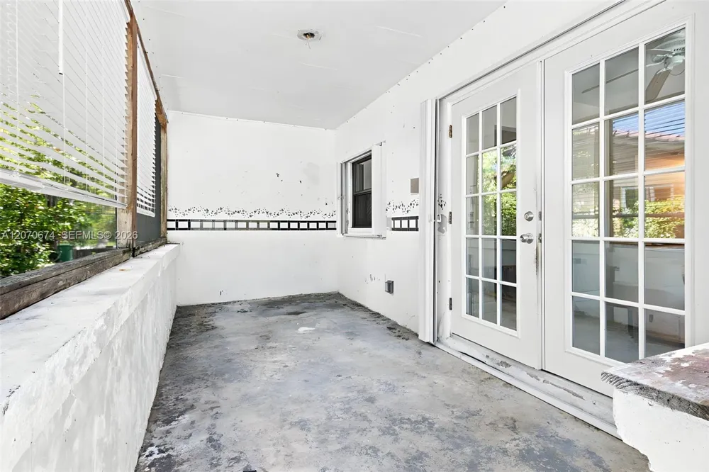 4121 NW 78th Way Coral Springs, FL 33065