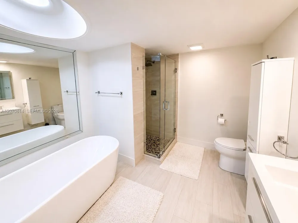 1865 S Ocean Dr #8I Hallandale Beach, FL 33009