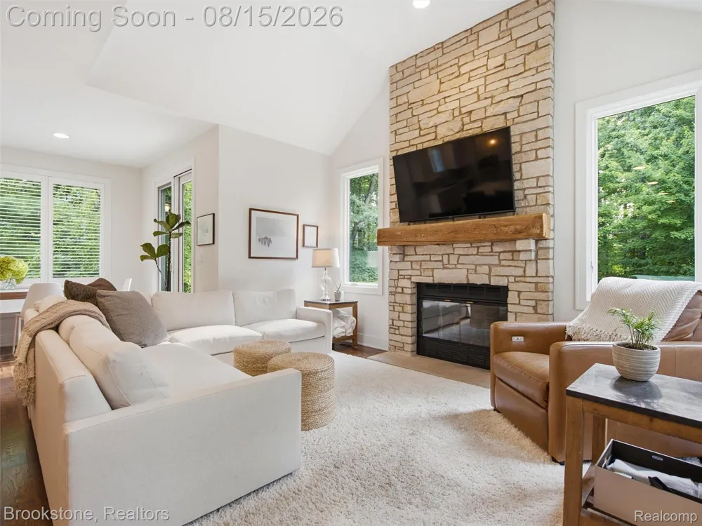 7655 Maple Ridge Court Independence Charter Township, MI 48346