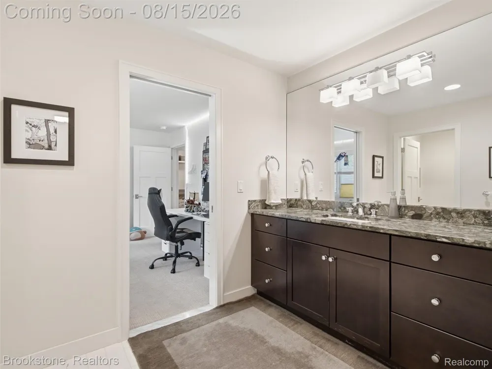 7655 Maple Ridge Court Independence Charter Township, MI 48346