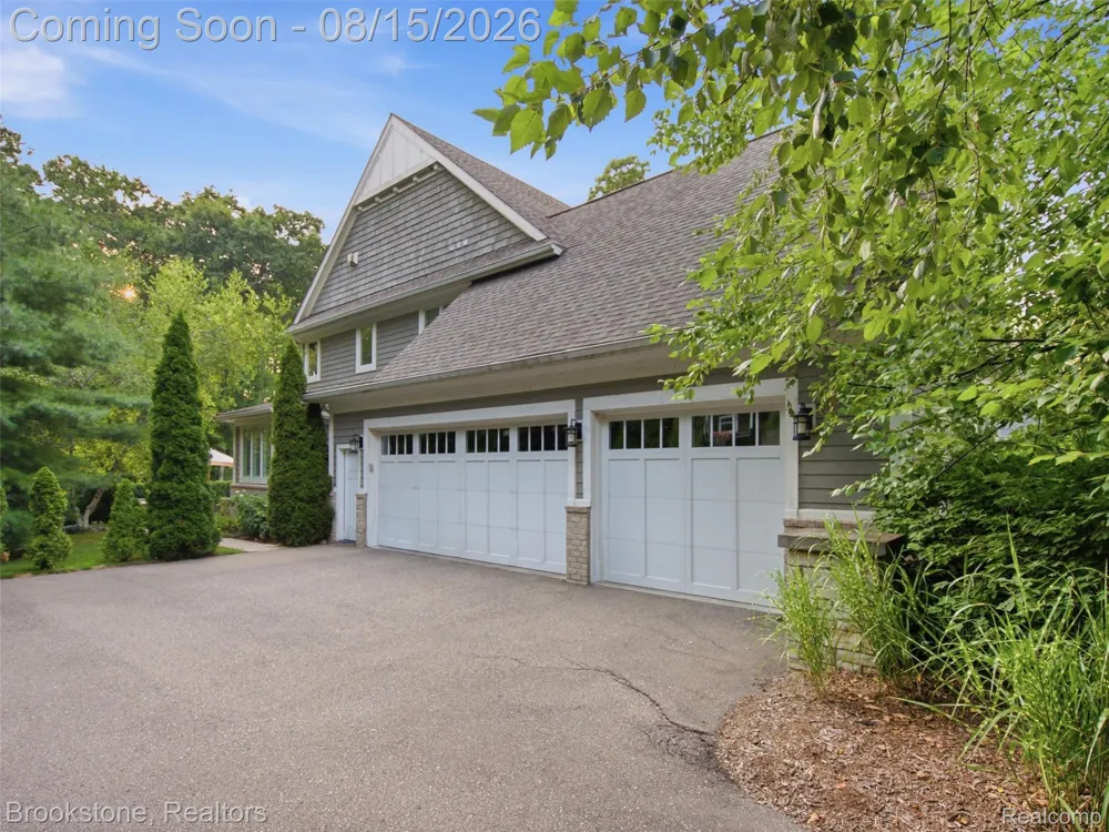 7655 Maple Ridge Court Independence Charter Township, MI 48346