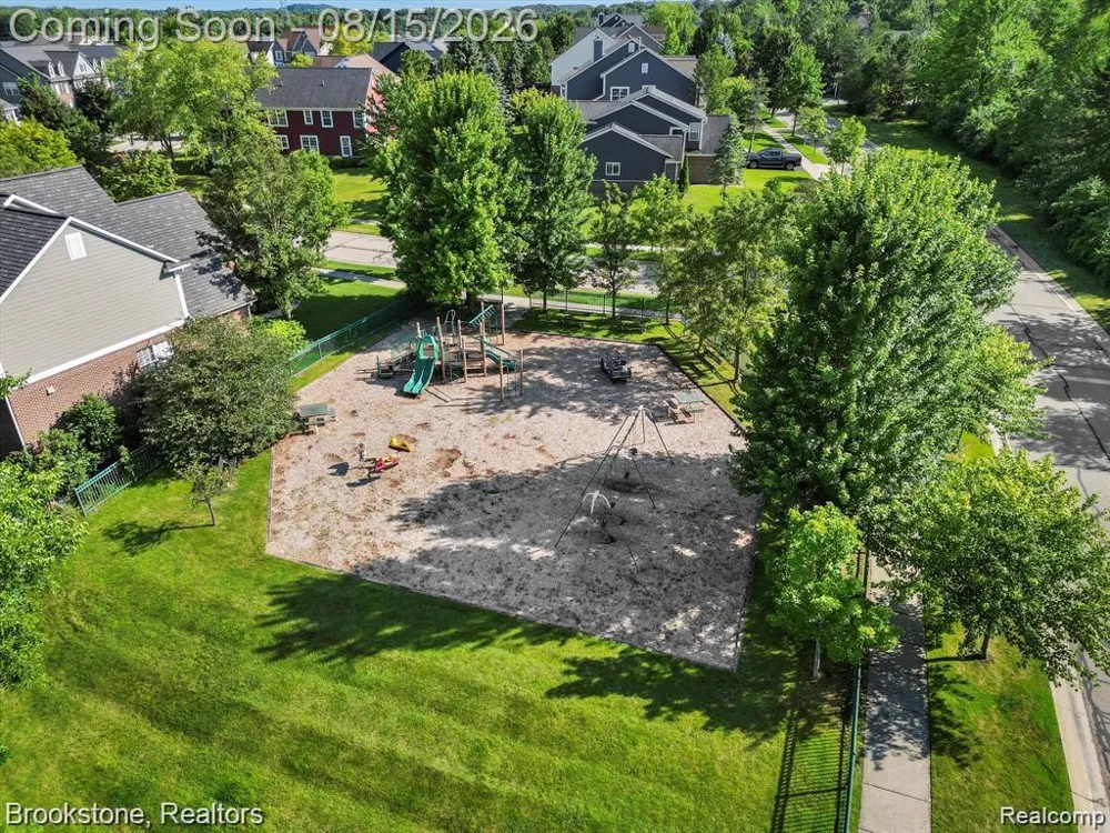 7655 Maple Ridge Court Independence Charter Township, MI 48346
