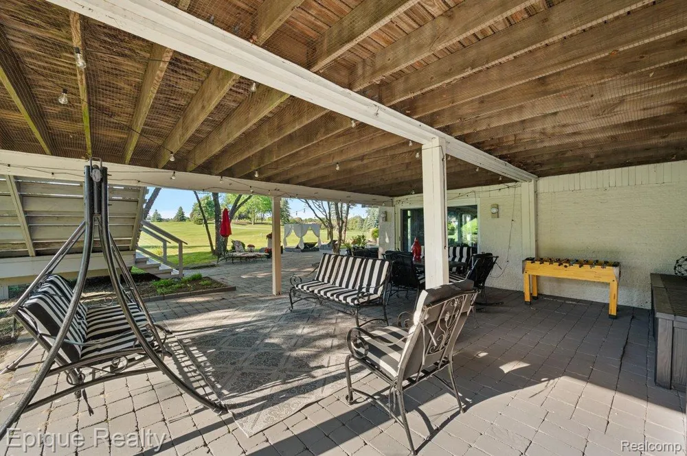 1848 Golf Ridge Drive S Bloomfield Hills City, MI 48302
