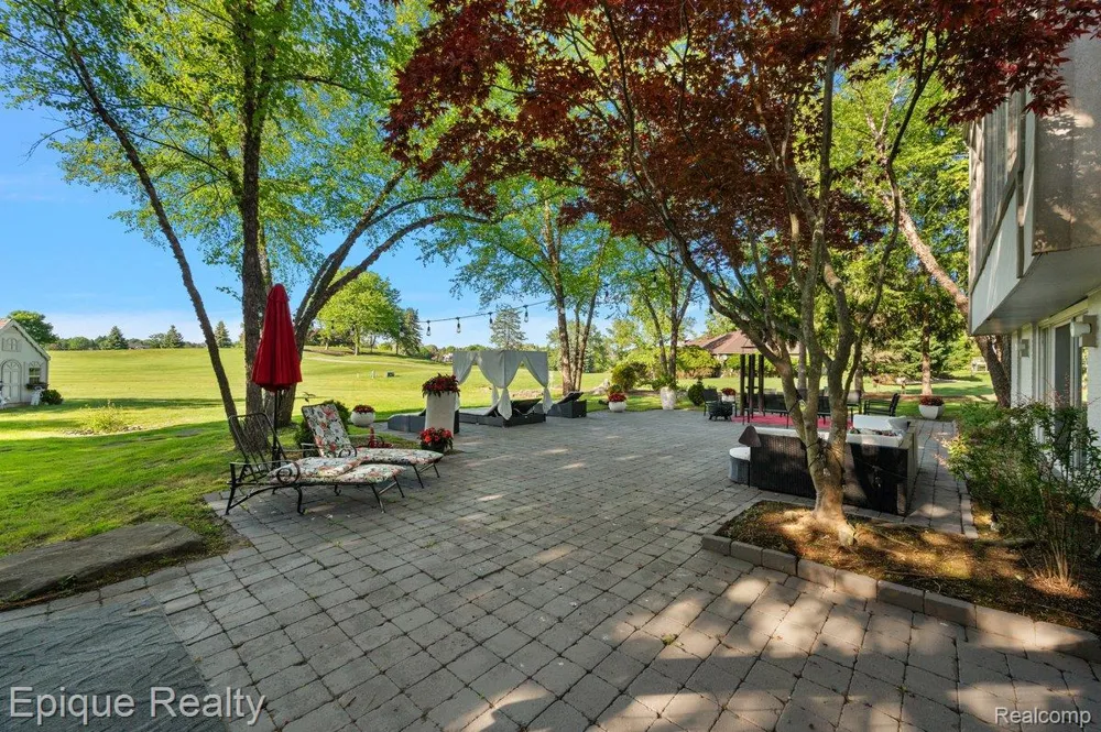 1848 Golf Ridge Drive S Bloomfield Hills City, MI 48302