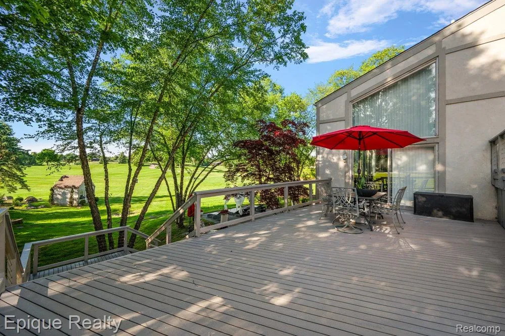 1848 Golf Ridge Drive S Bloomfield Hills City, MI 48302