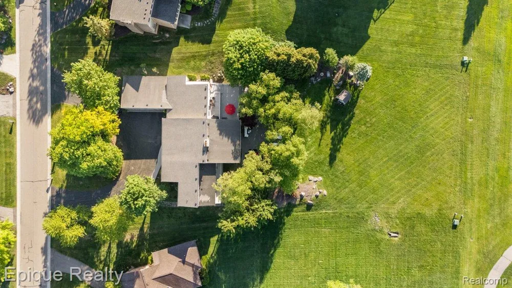 1848 Golf Ridge Drive S Bloomfield Hills City, MI 48302