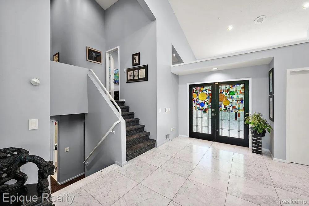 1848 Golf Ridge Drive S Bloomfield Hills City, MI 48302