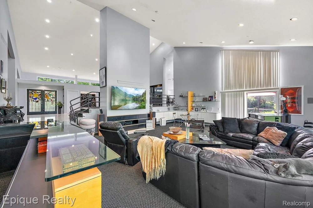 1848 Golf Ridge Drive S Bloomfield Hills City, MI 48302