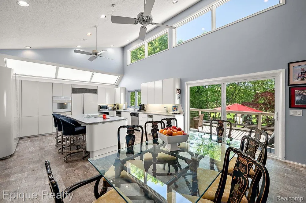 1848 Golf Ridge Drive S Bloomfield Hills City, MI 48302