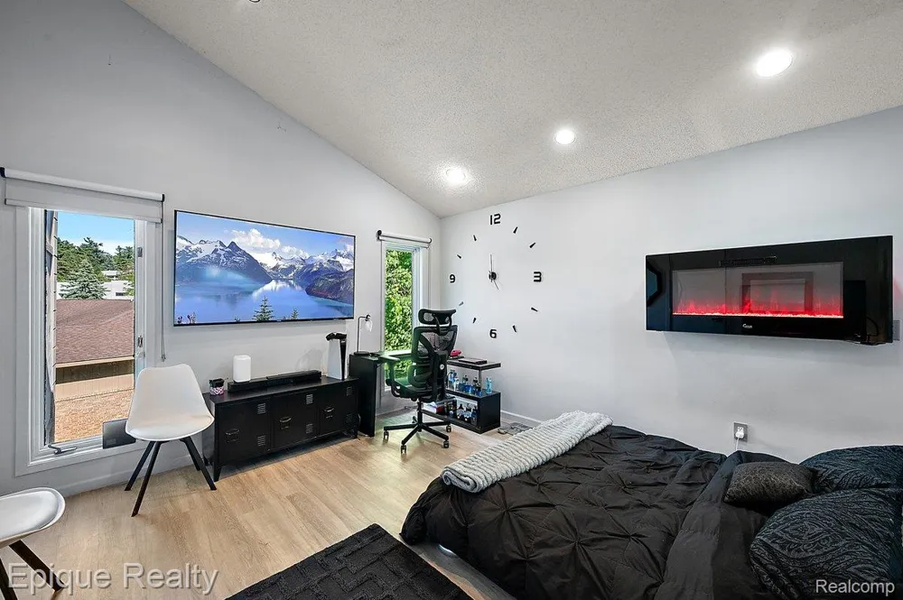 1848 Golf Ridge Drive S Bloomfield Hills City, MI 48302