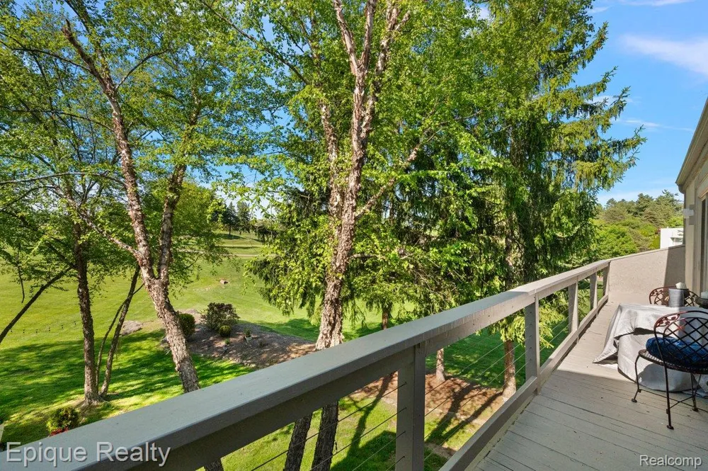 1848 Golf Ridge Drive S Bloomfield Hills City, MI 48302