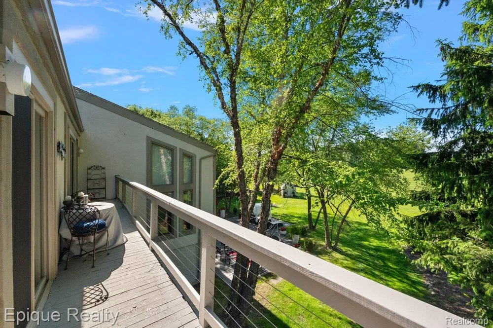1848 Golf Ridge Drive S Bloomfield Hills City, MI 48302