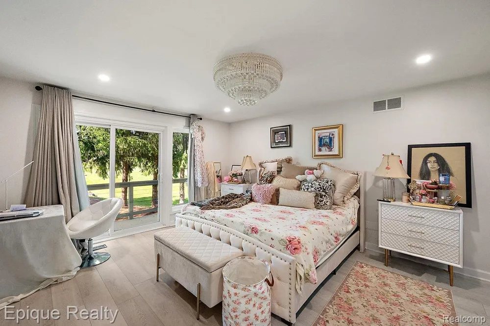 1848 Golf Ridge Drive S Bloomfield Hills City, MI 48302