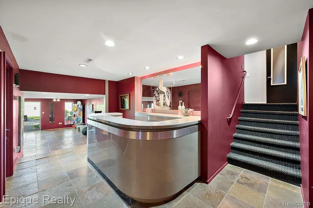 1848 Golf Ridge Drive S Bloomfield Hills City, MI 48302