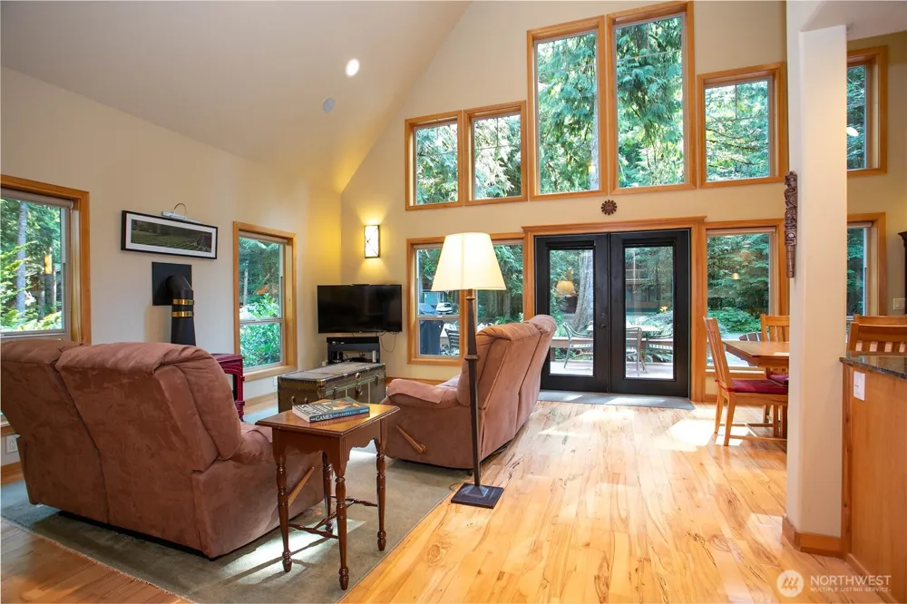 7073 Rainier Way Glacier, WA 98244