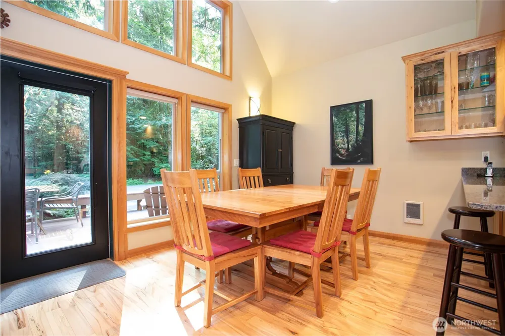 7073 Rainier Way Glacier, WA 98244