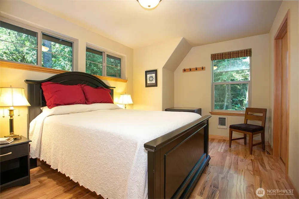 7073 Rainier Way Glacier, WA 98244