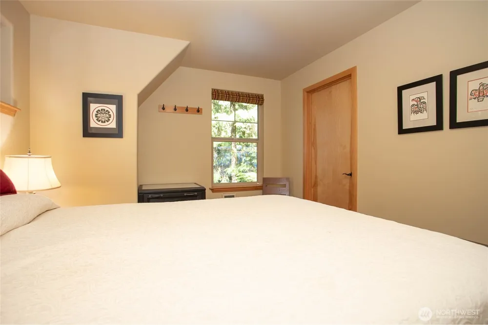 7073 Rainier Way Glacier, WA 98244