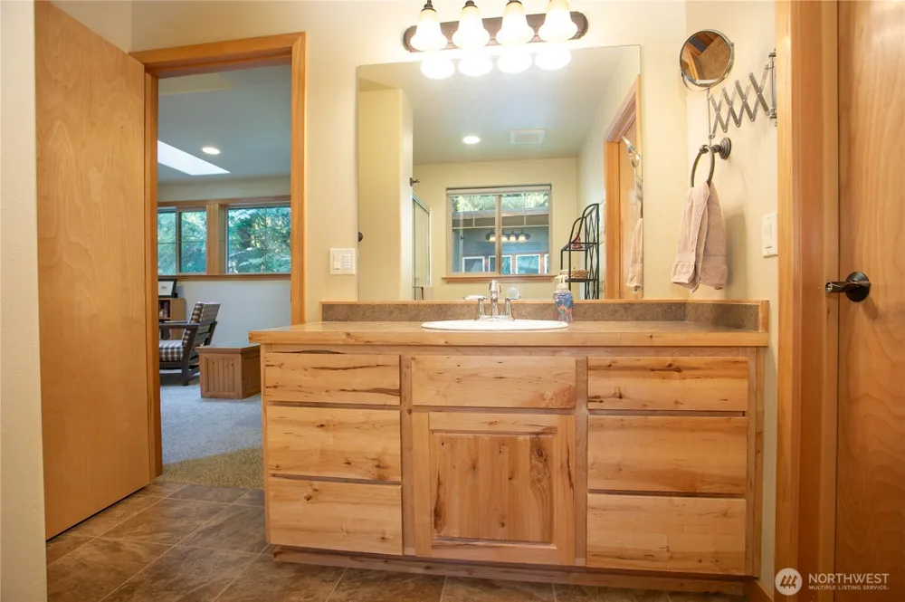 7073 Rainier Way Glacier, WA 98244