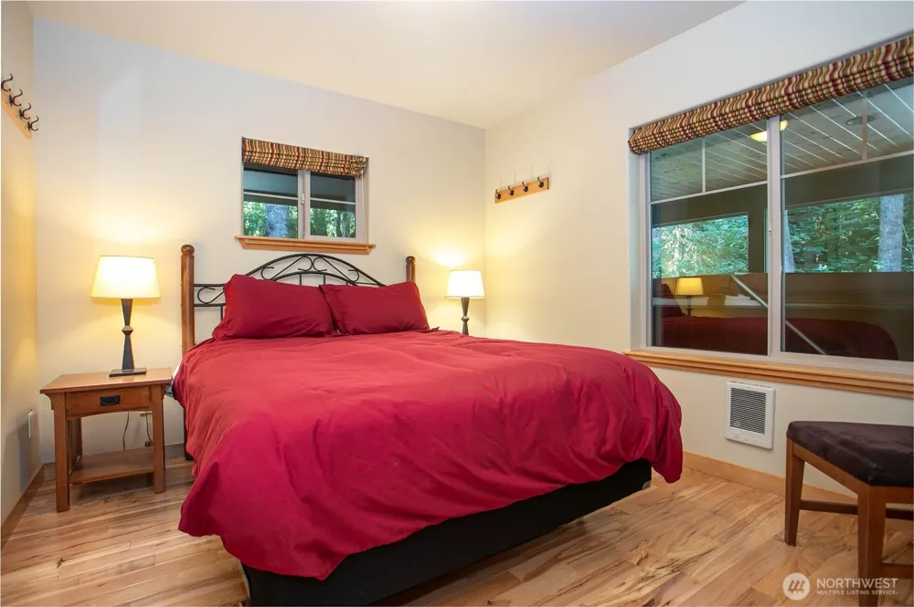 7073 Rainier Way Glacier, WA 98244