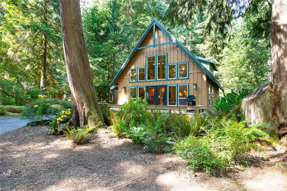 7073 Rainier Way Glacier, WA 98244
