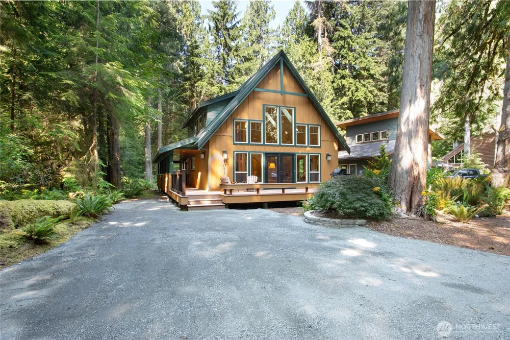 7073 Rainier Way Glacier, WA 98244