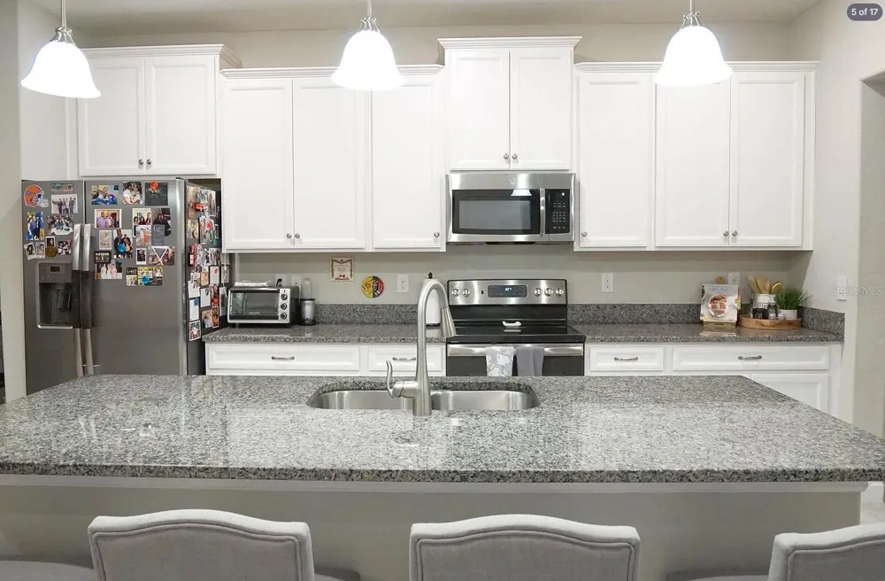 6834 CITRUS CREEK LANE Tampa, FL 33625