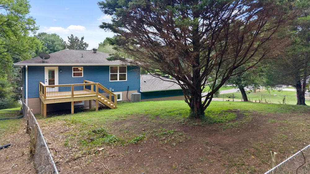 2323 Lyons Lane Soddy Daisy, TN 37379