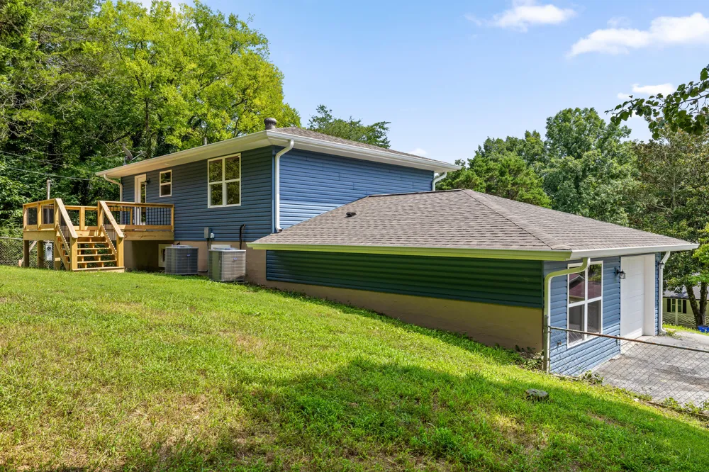 2323 Lyons Lane Soddy Daisy, TN 37379