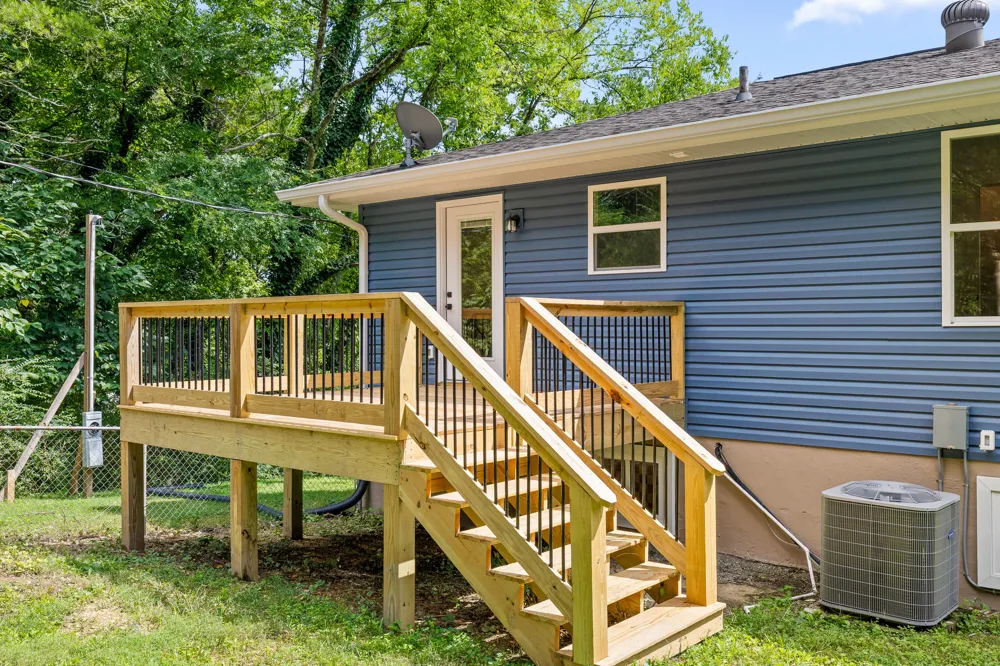 2323 Lyons Lane Soddy Daisy, TN 37379