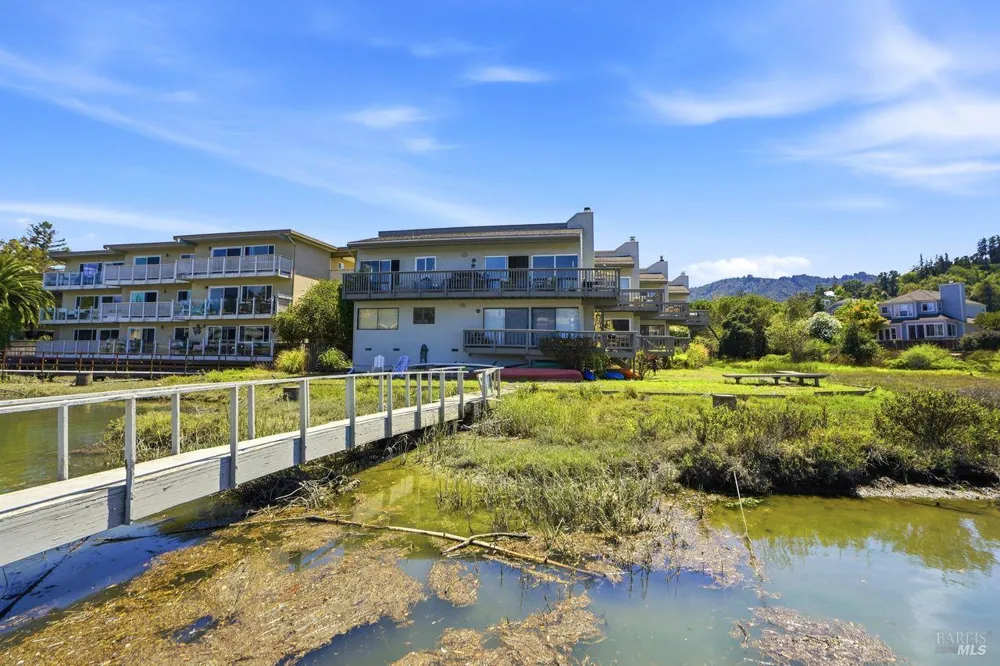 505 Larkspur Plaza Drive ##3A Larkspur, CA 94939