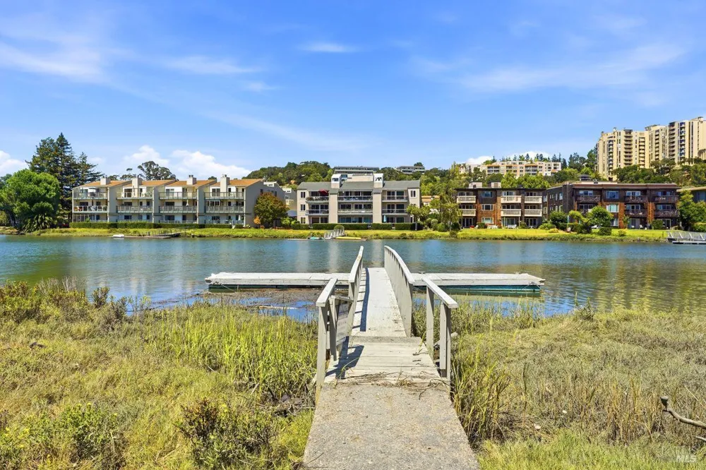 505 Larkspur Plaza Drive ##3A Larkspur, CA 94939