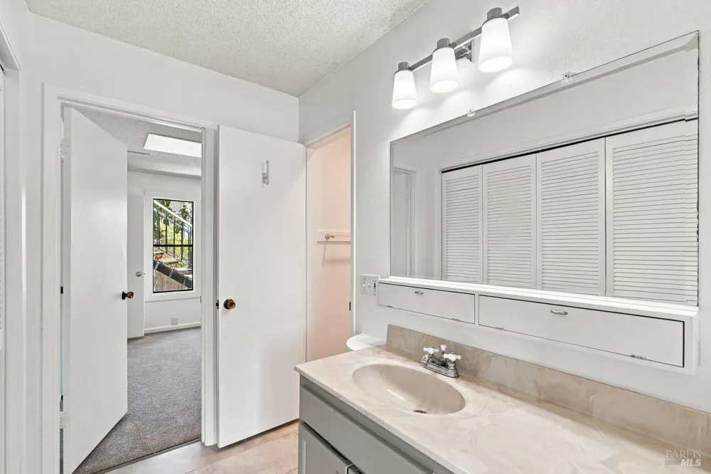 505 Larkspur Plaza Drive ##3A Larkspur, CA 94939